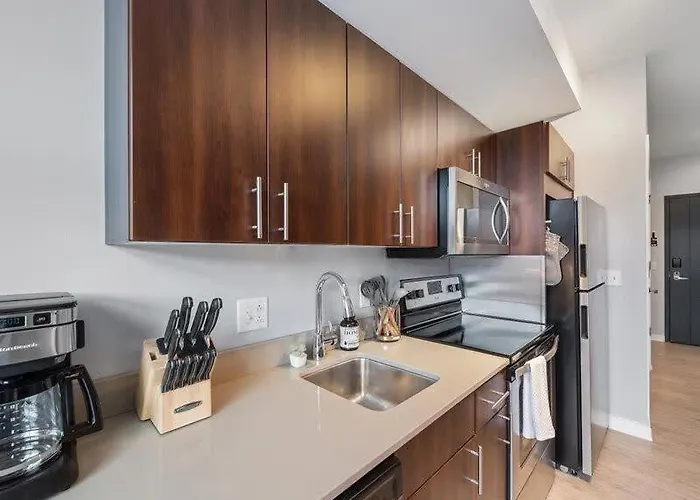 Cozysuites Boutique Sdo, Lawrenceville Apartment