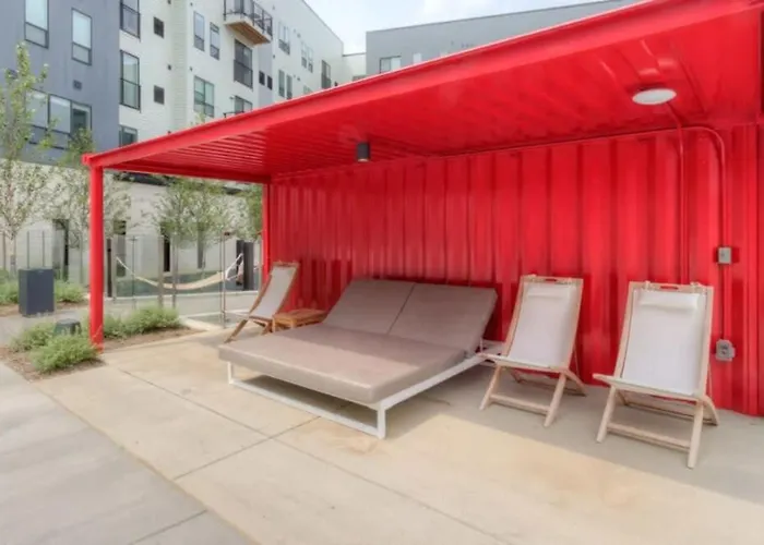 Cozysuites Boutique Sdo, Lawrenceville Apartment *